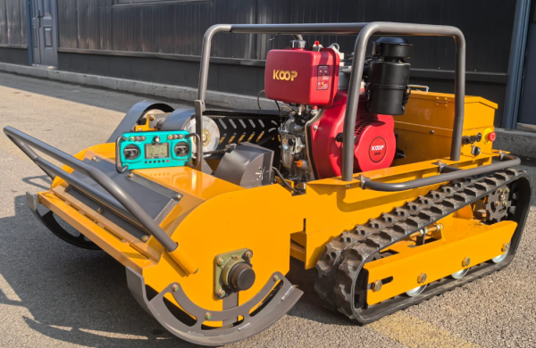 Robuster Ferngesteuerter Hangmulcher für Professionelle Landrodung